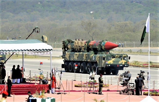 Tại sao Pakistan 'sống chết' vẫn phải chế tạo vũ khí hạt nhân? tai sao pakistan song chet van phai che tao vu khi hat nhan